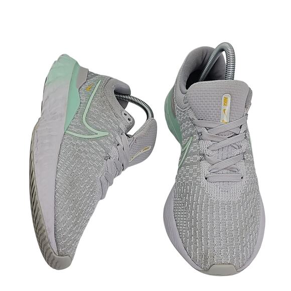 Nike React Infinity Run Flyknit 3 Platinum Mint Foam Womens 8 Running Shoes - Picture 1 of 9